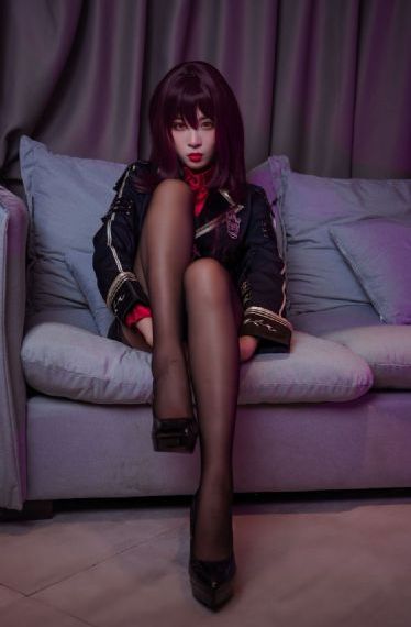 欧美花胸图案_720影视在线观看